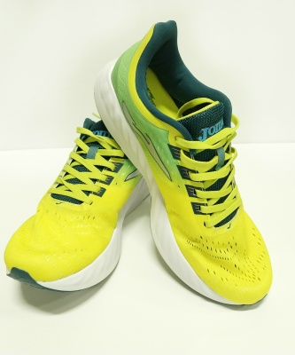 Кроссовки беговые JOMA R 3000 Carbon Amarillo Fluor 2209